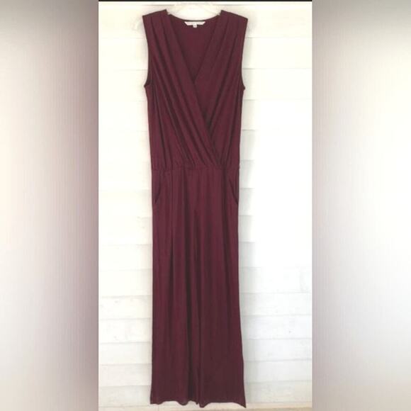Trina Turk Maroon Wine Sleeveless Pocketed Wide Leg Jumpsuit Jumper Pantsuit S - Picture 1 of 10